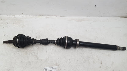 2001 - 2004 Volvo V40  Estate Driveshaft (Manual) UK Drivers Side Front. 614084
