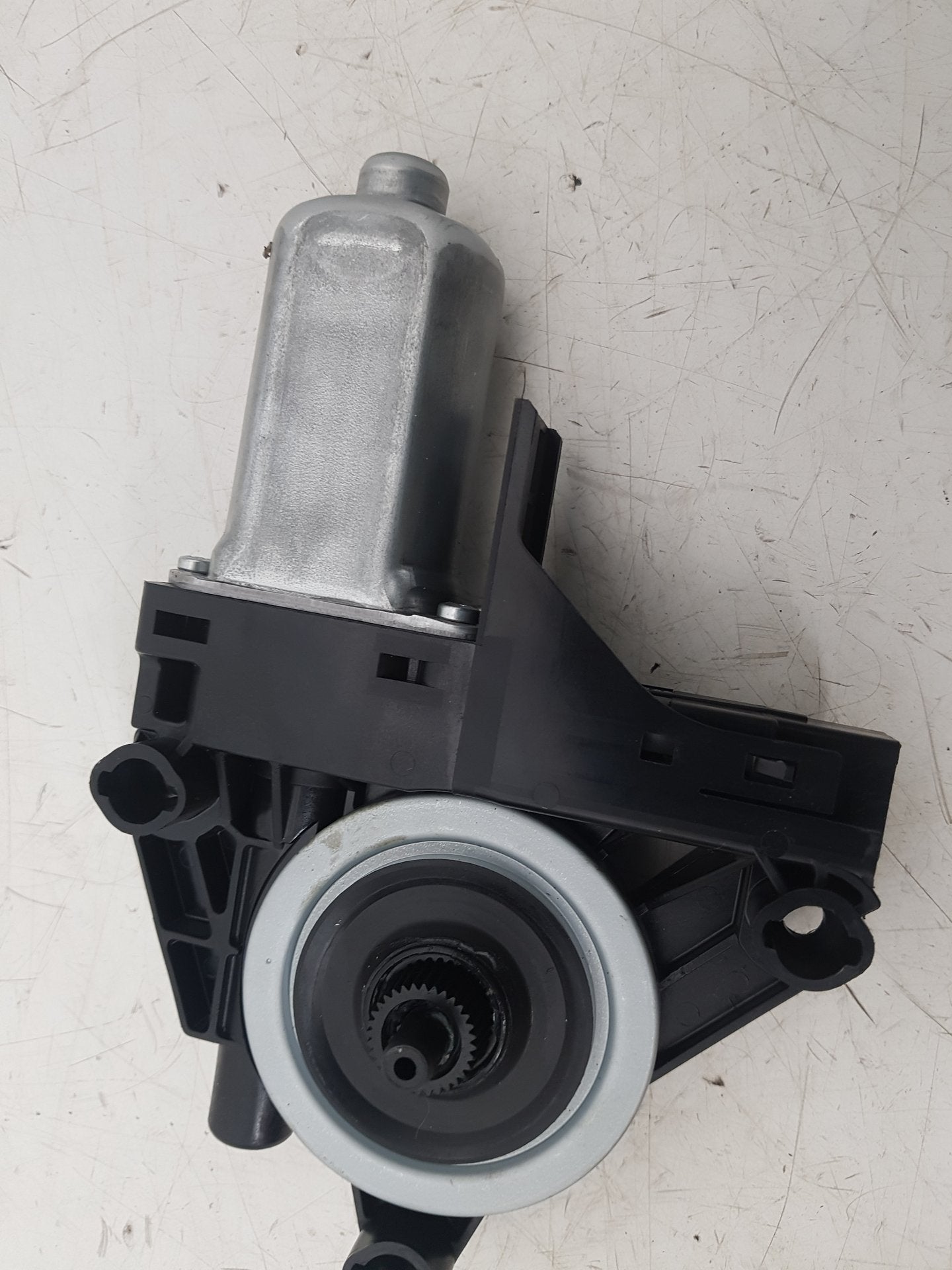 2012 - 2015 Volvo V40  Hatchback WINDOW REG MOTOR (PASSENGER SIDE FRONT) 966268-103
