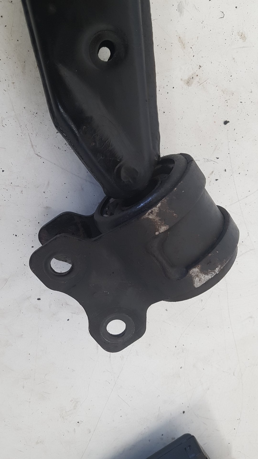 2004 - 2010 Volvo V50   Estate WISHBONE (FRONT PASSENGER SIDE) 31277463