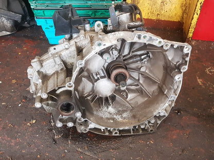 2012 - 2019 Volvo V40 Cross Country  Hatchback Manual Gearbox HU3R 7201 AHA 1285249