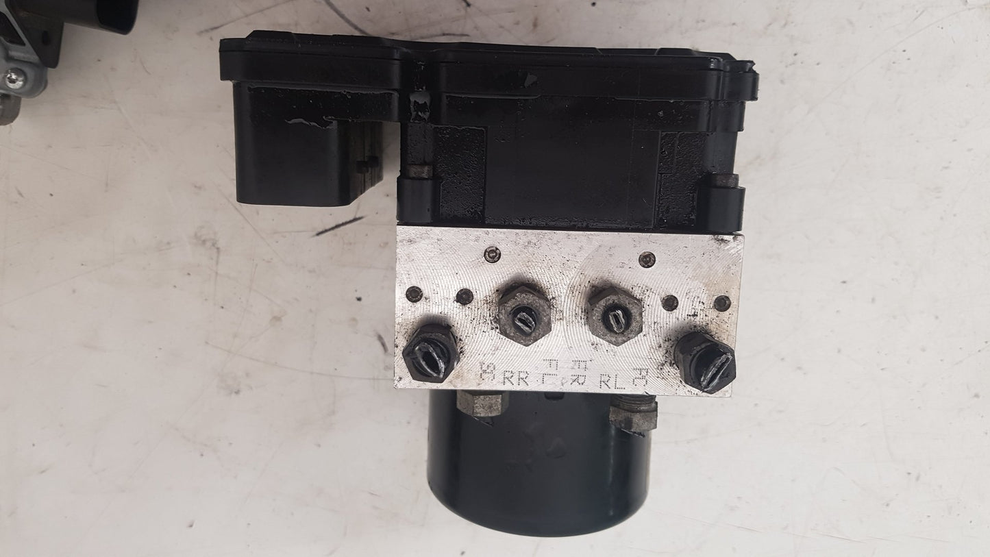 2010 - 2015 Volvo S80 II 124 Saloon ABS Pump/Modulator 31329139