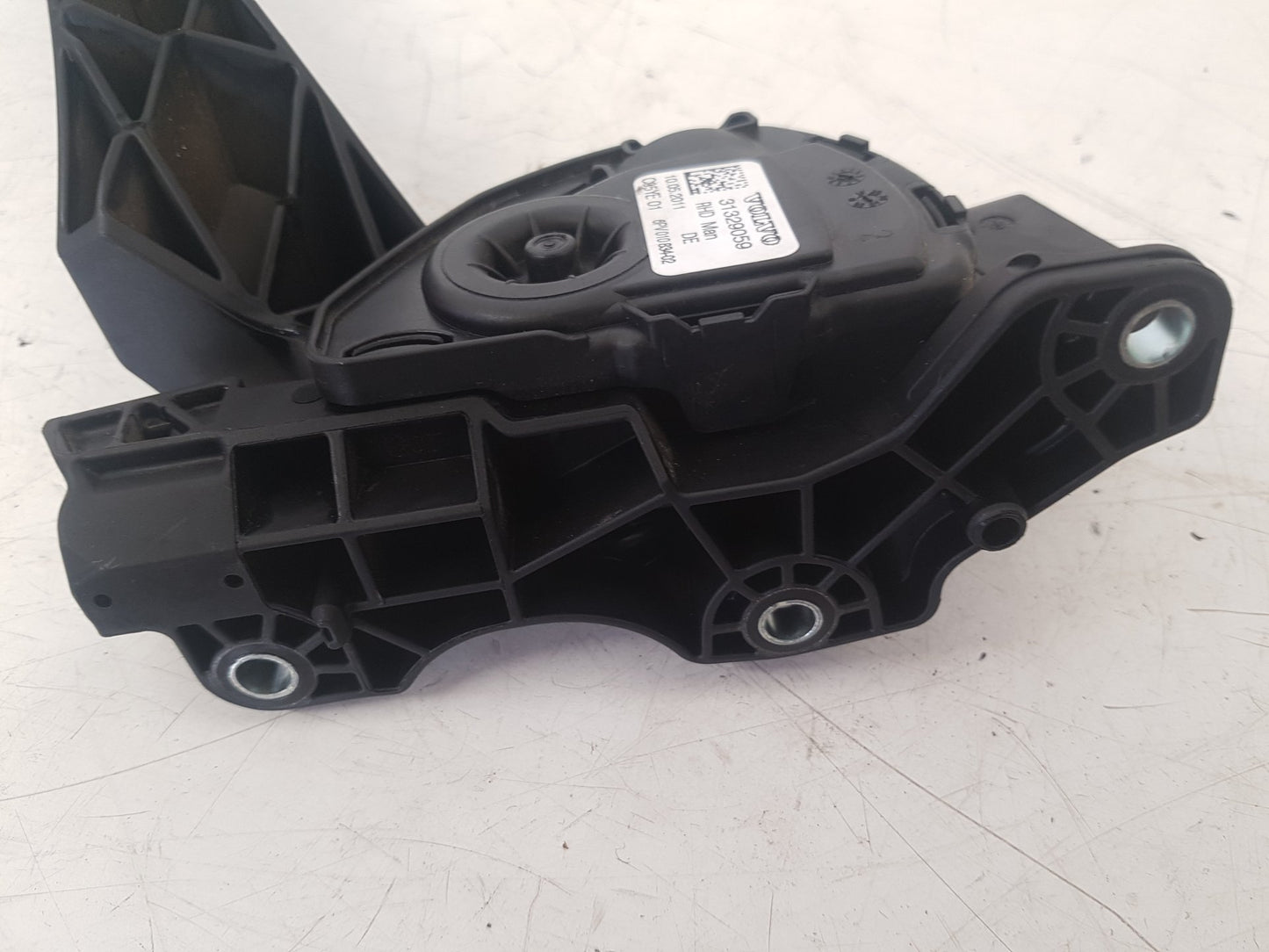 2010 - 2015 Volvo S80 II 124 Saloon Accelerator Pedal 31329059