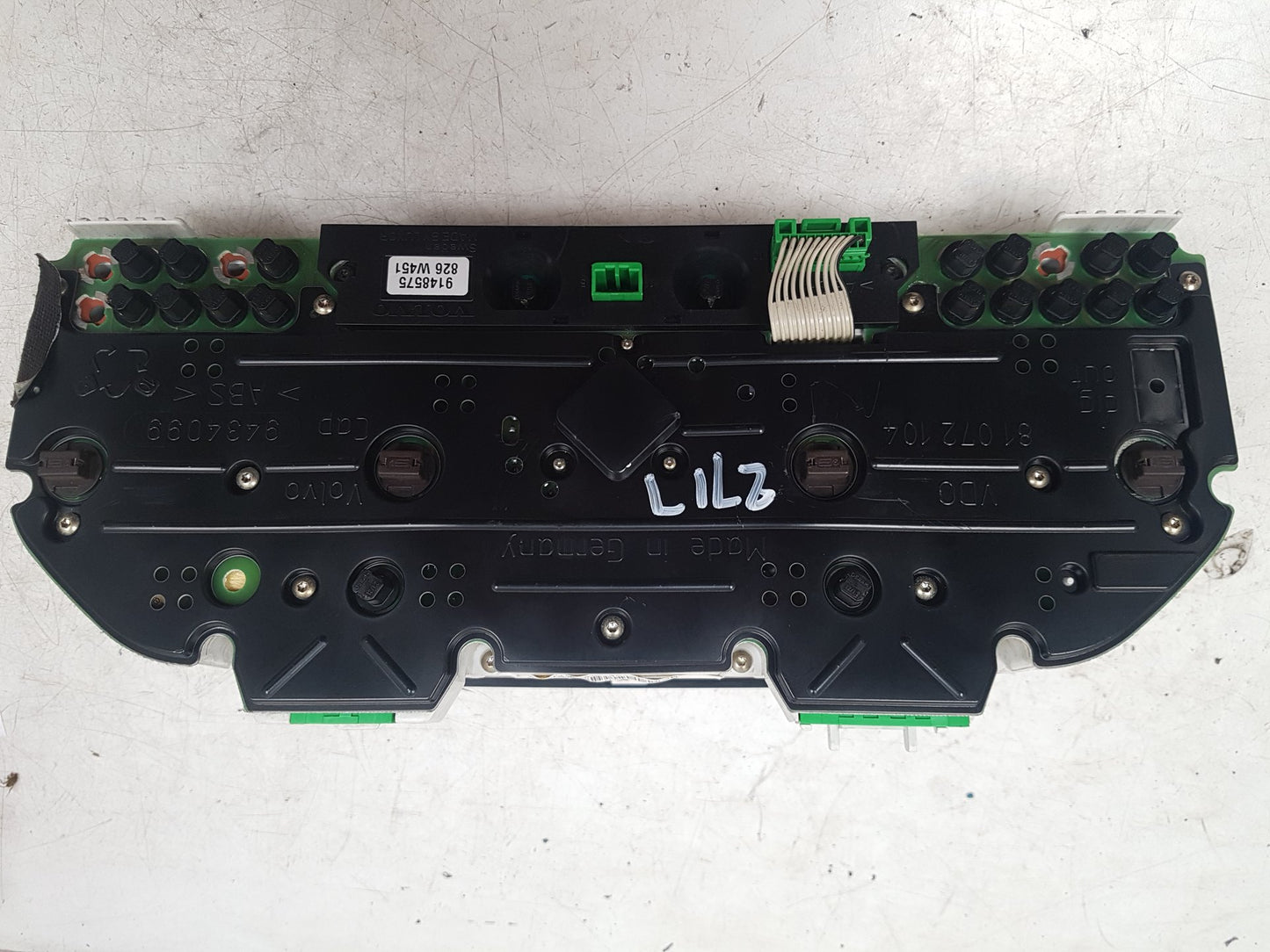 1992 - 1997 Volvo 850  Estate Instrument Cluster 9128095