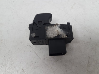 2002 - 2006 Volvo XC90  Estate Left Rear Window Switch 8685288