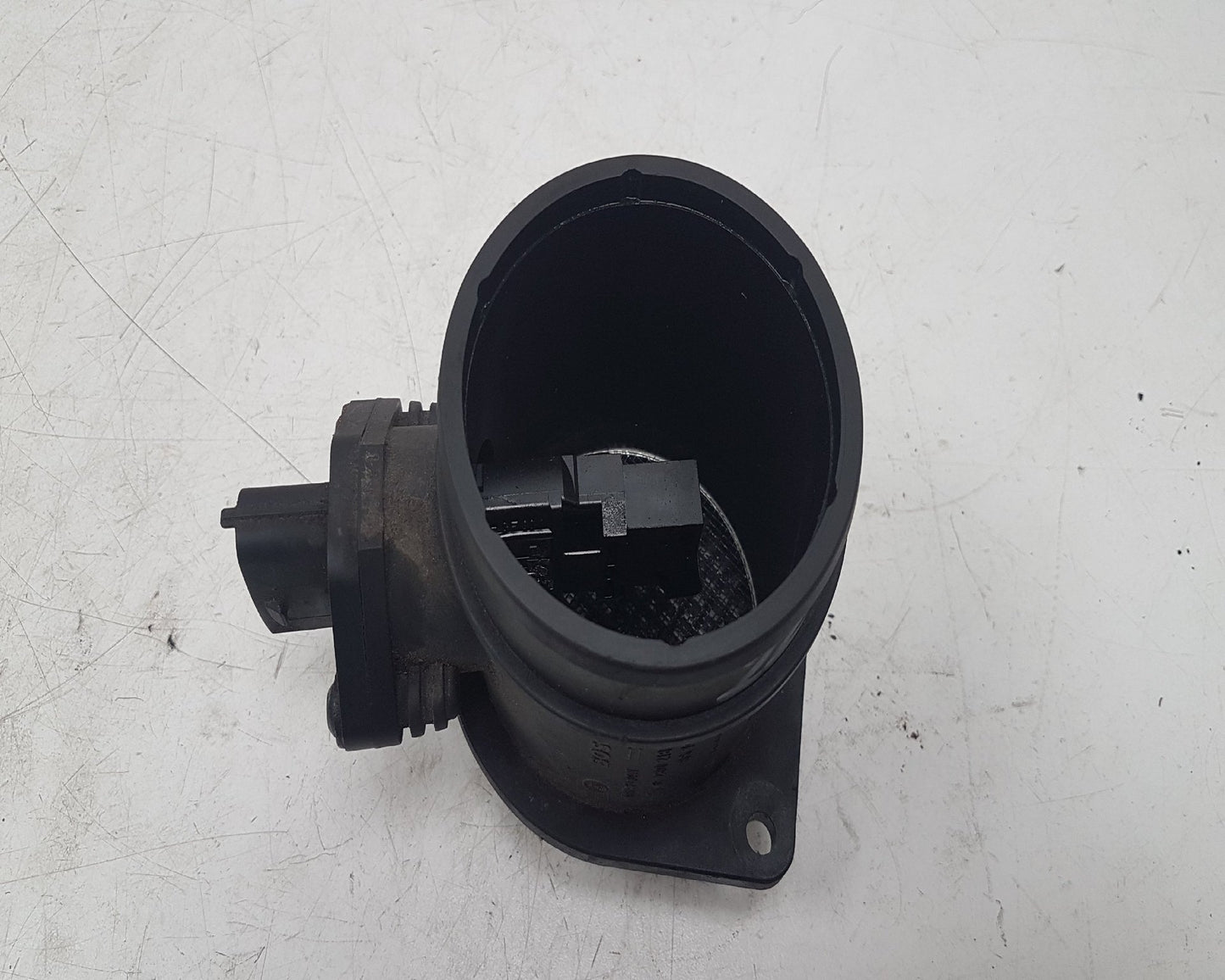 2001 - 2005 Volvo V70  Estate Air Flow Meter 8670115