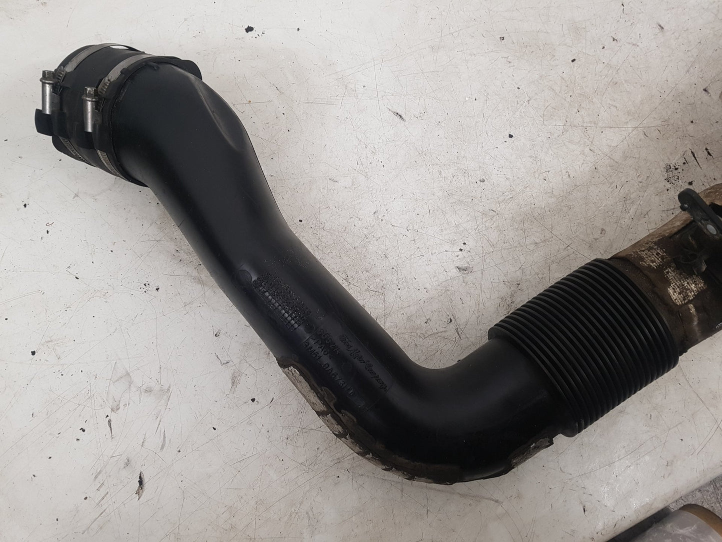 2004 - 2010 Volvo V50   Estate Air Resonator 3M51-9A673H