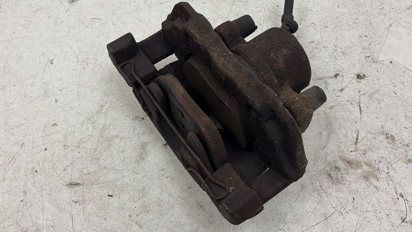 2013 - 2016 Volvo V40 III 525 Hatchback Left Front Caliper 31341487