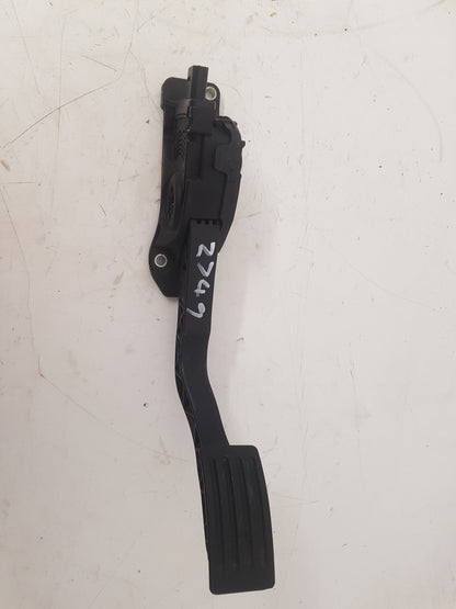 2013 Volvo V40  Hatchback Accelerator Pedal 31280596