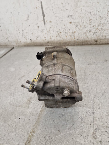 2012 - 2019 Volvo V40  Hatchback A/C Compressor 31291251