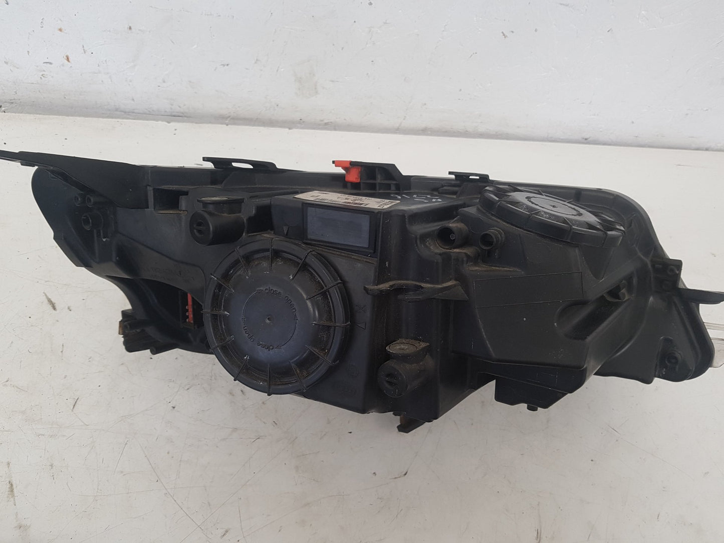 2010 - 2012 Saab 9-5  Saloon Left Headlight 12775738