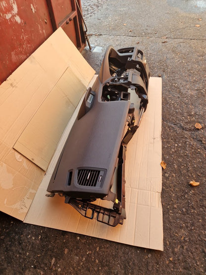 2009 - 2015 Volvo XC60  Estate Dash Assembly