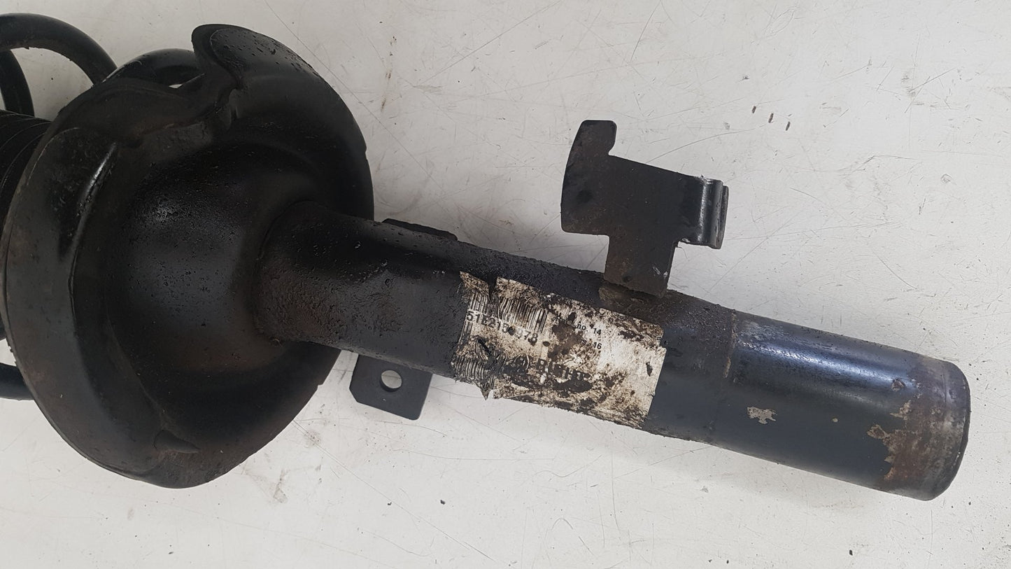 2012 - 2015 Volvo V40  Hatchback Right Front Shock Absorber 31360946