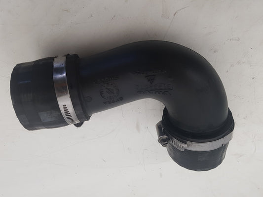 2010 - 2013 Volvo V60  Estate Intercooler Pipe 31338572