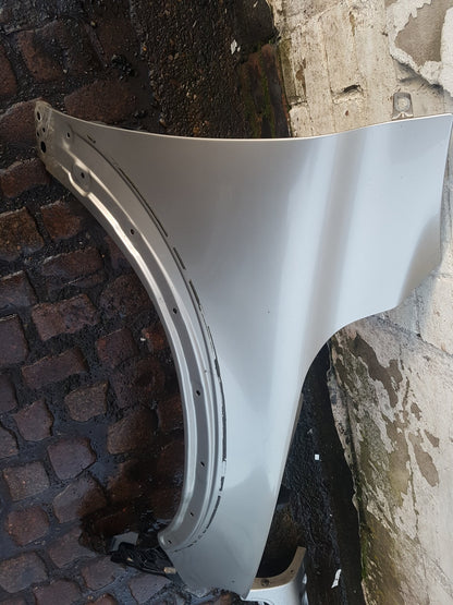 2008 - 2016 Volvo XC70 III 136 Estate Right Front Guard 31294003