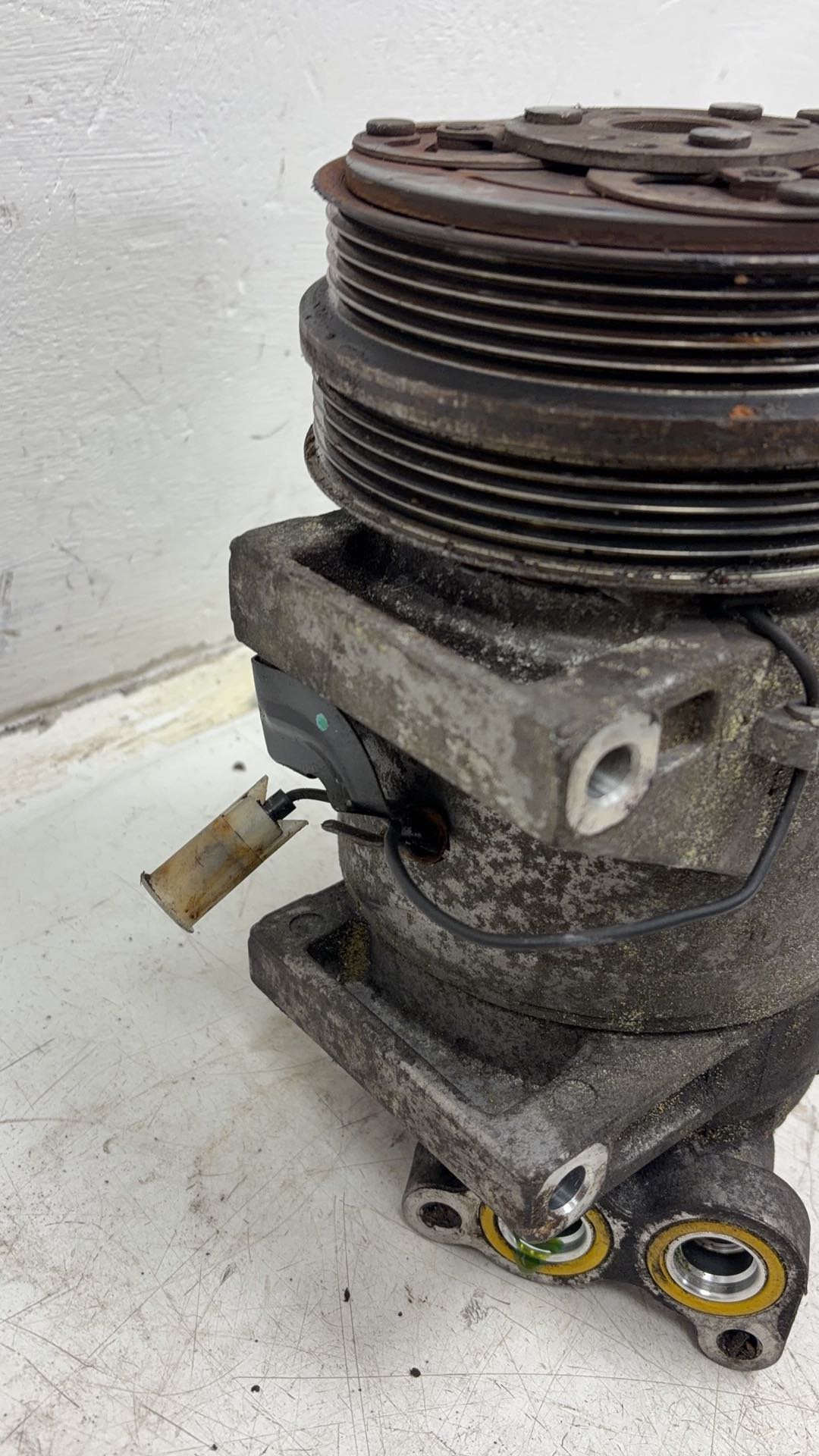 2005 - 2009 Volvo S40  Saloon A/C Compressor 31308257