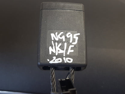2010 - 2012 Saab 95  Saloon Left Front Seat Belt Stalk 13327470
