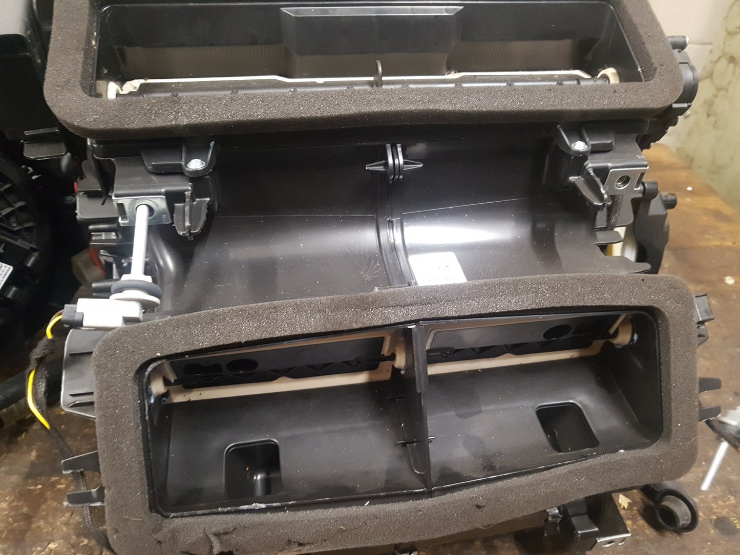 2017 - 2026 Volvo V60 II 225 Estate INTERIOR HEATER 32226263