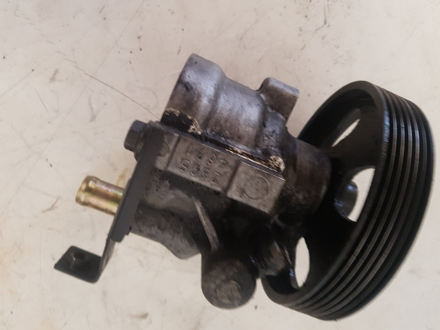 2000 - 2004 Volvo V40  Estate Power Steering Pump 26054891