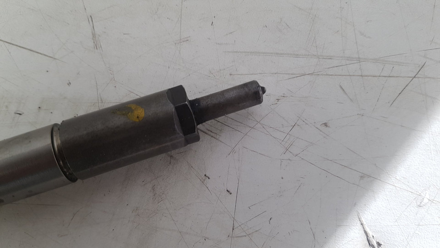 2006 - 2010 Volvo C70   Fuel Injector 9659337980
