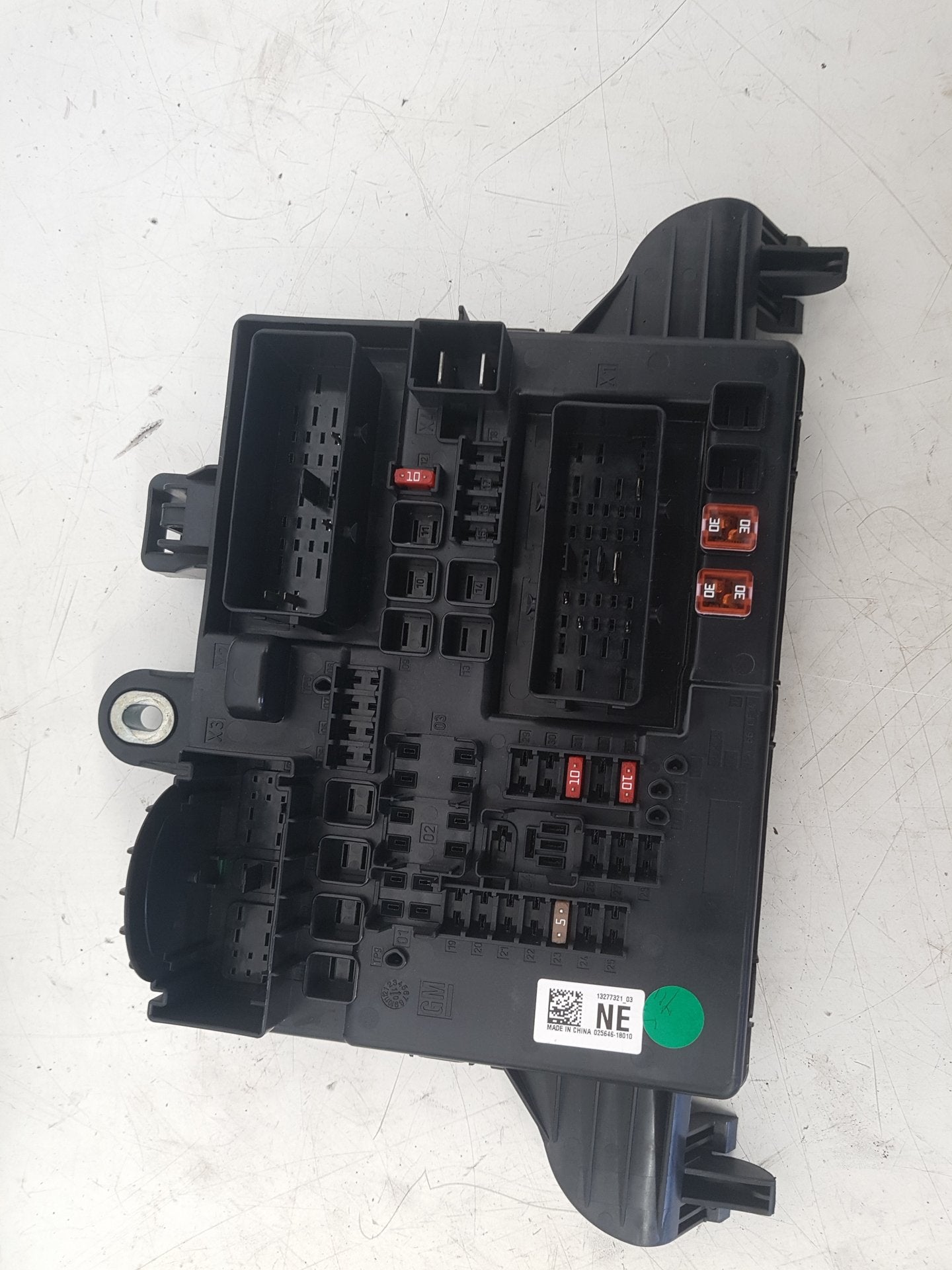 2010 - 2012 Saab 9-5  Saloon Interior Fuse Box 544949969