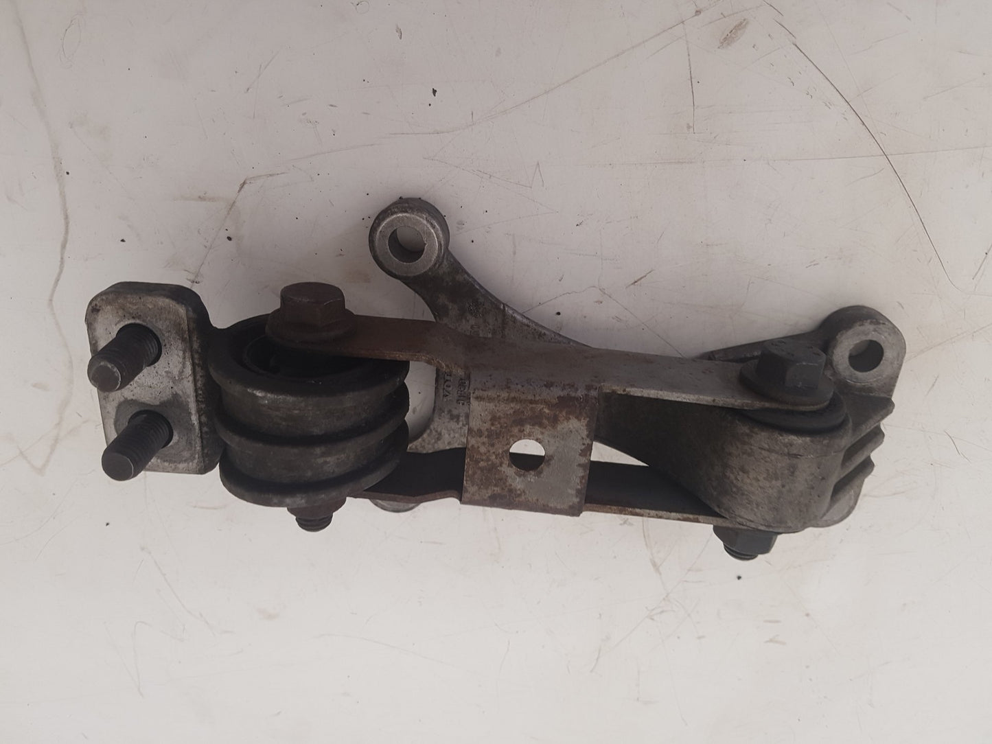 2003 - 2010 Volvo XC90  Estate Gearbox Mount 9179014