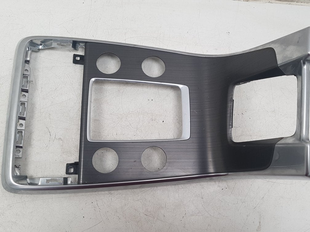 2010 - 2014 Volvo V60  Estate CENTRE PANEL TRIM 8632432