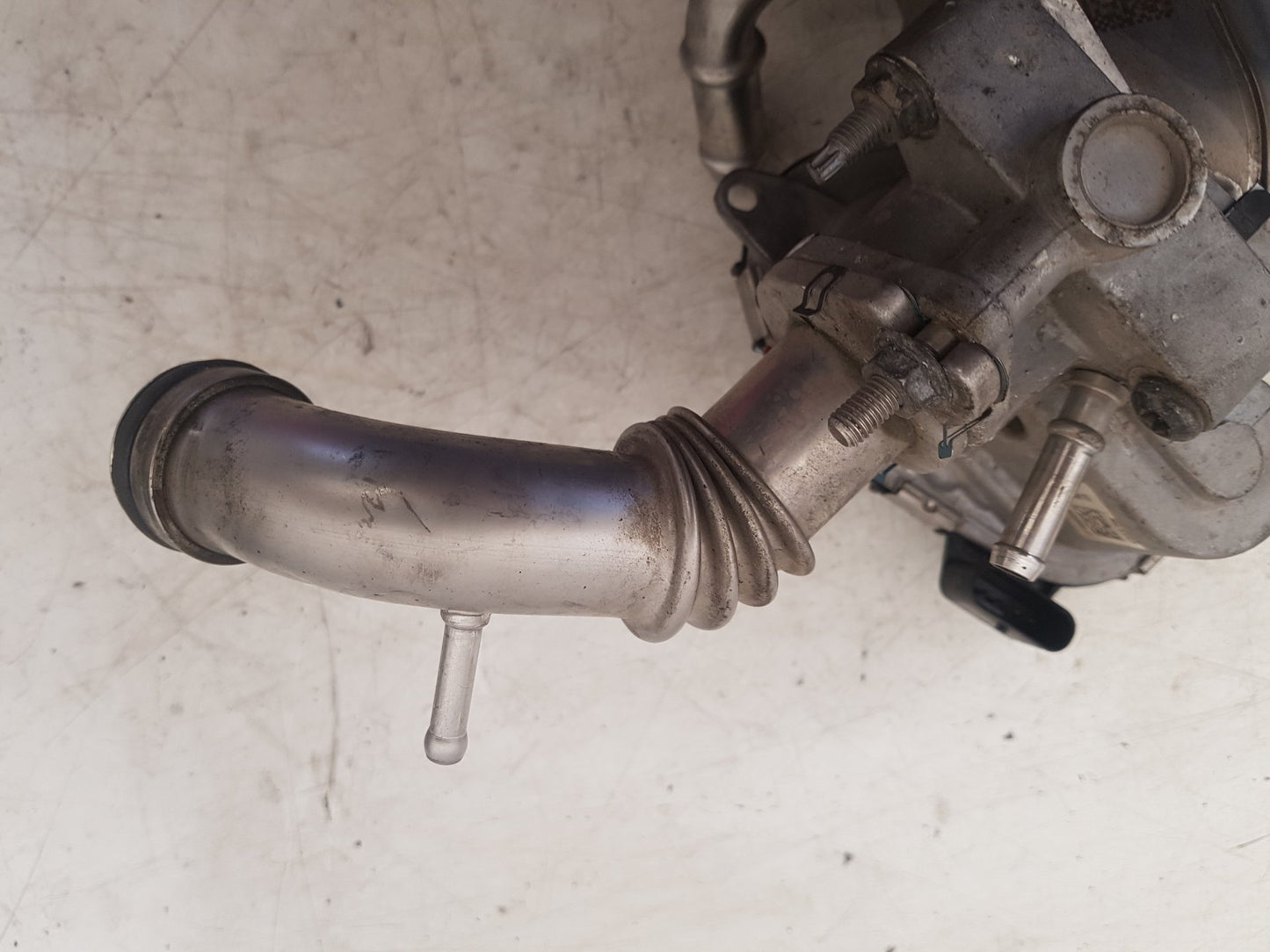 2017 - 2025 Volvo V90 235, 236 Estate EGR VALVE AND COOLER 30668658