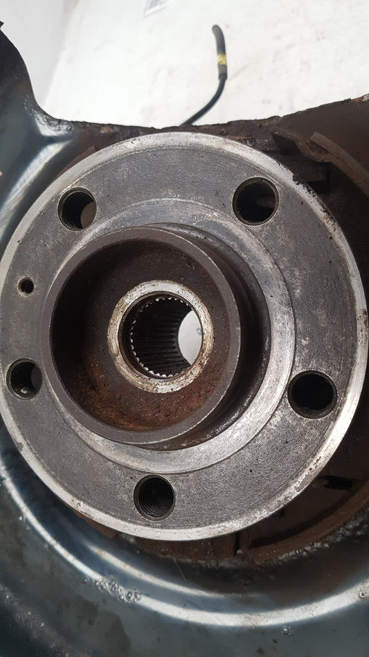 2003 - 2014 Volvo XC90 I 275 Estate Right Rear Hub Assembly 30769118