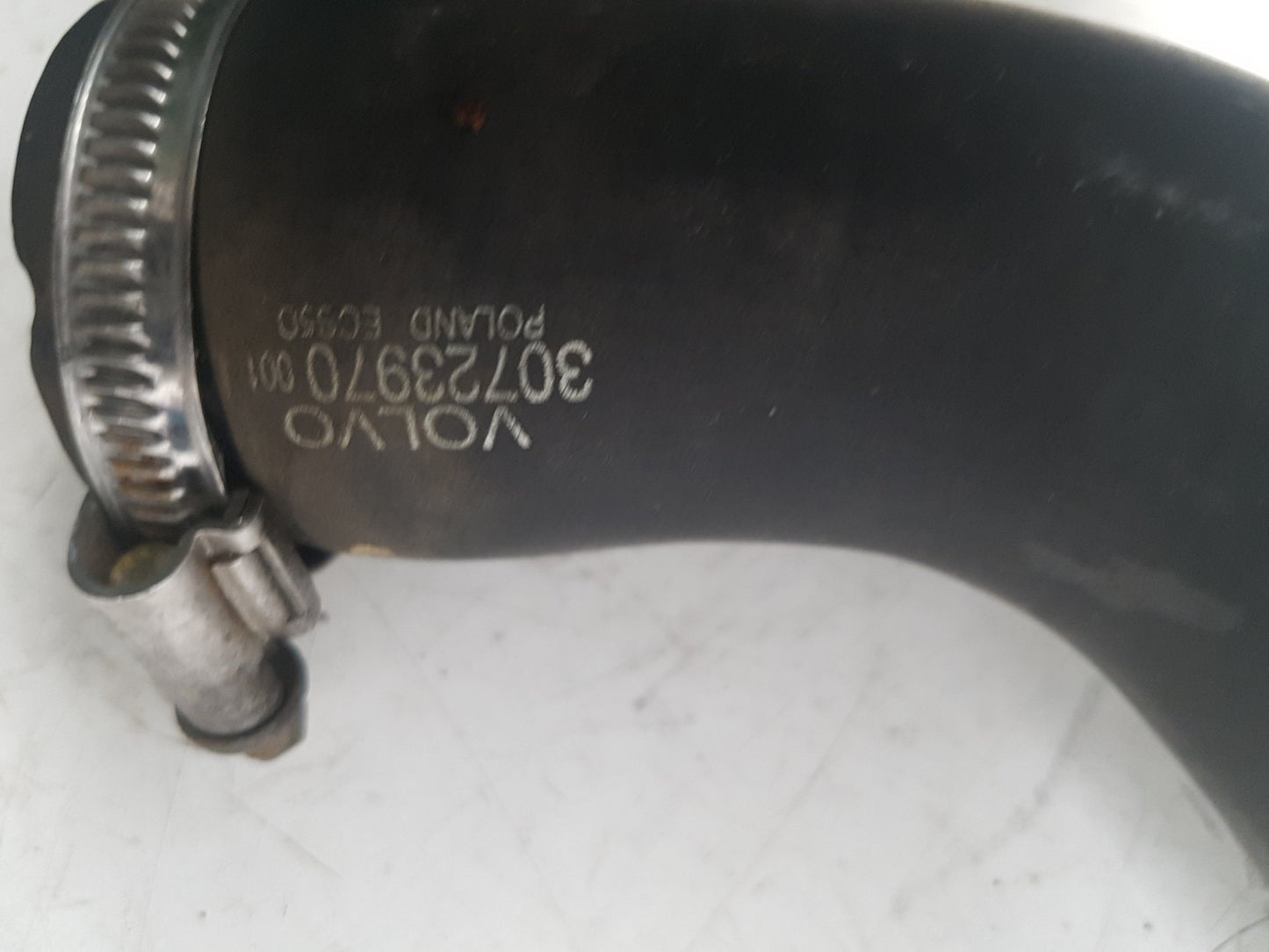 2005 - 2008 Volvo V70  Estate RADIATOR HOSE 30723970