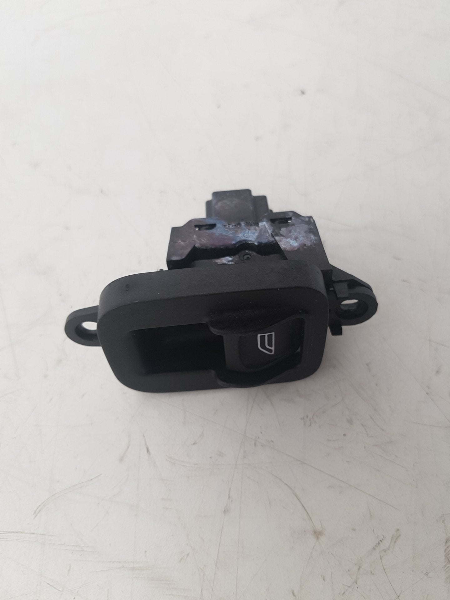 2006 - 2010 Volvo V50  Estate Right Front Window Switch 30773217