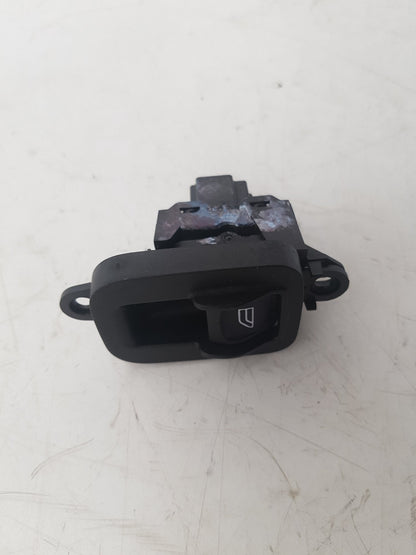 2006 - 2010 Volvo V50  Estate Right Front Window Switch 30773217