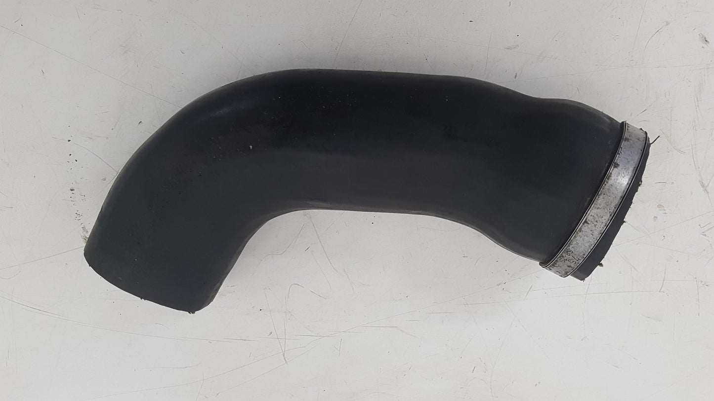2000 - 2004 Volvo V40  Estate INTERCOOLER HOSE 30621196
