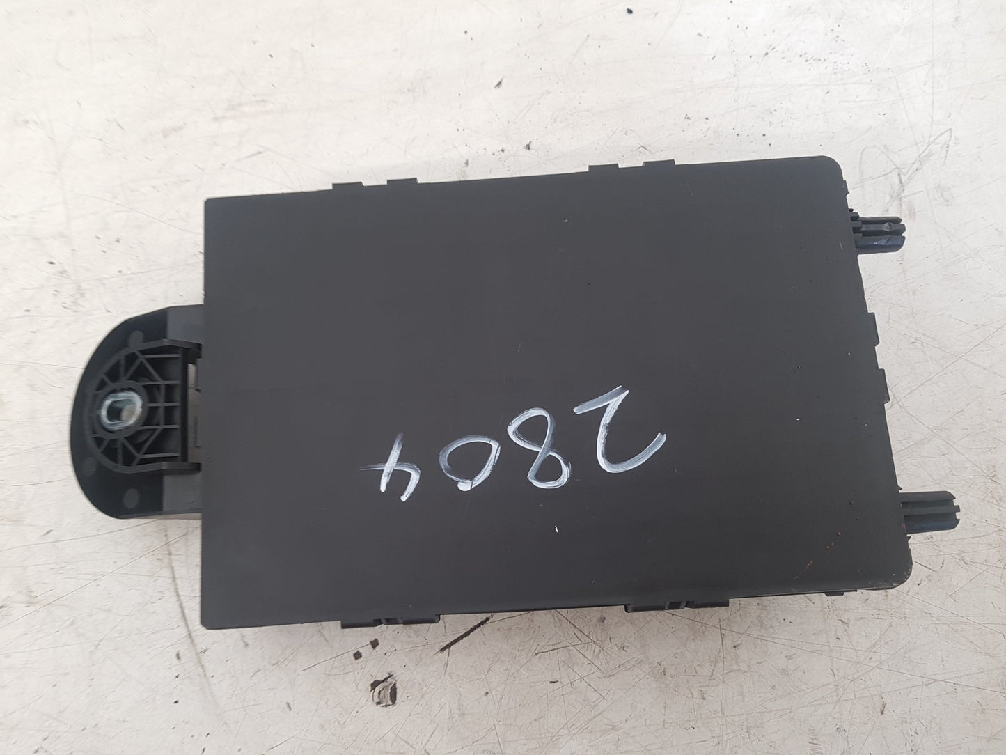 2017 - 2025 Volvo V90 235, 236 Estate Interior Fuse Box 31682732