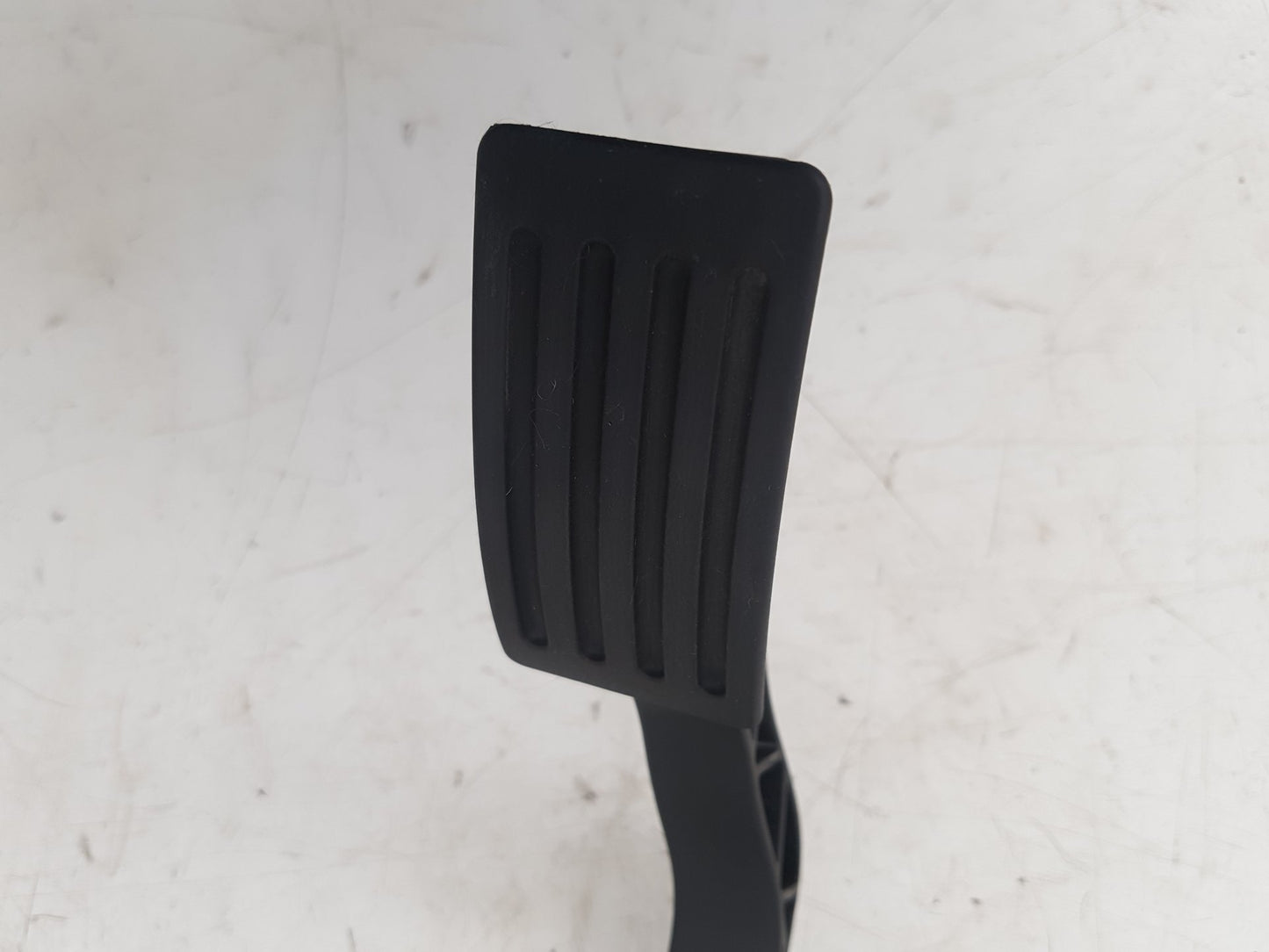 2012 - 2017 Volvo V40  Hatchback Accelerator Pedal 31280598