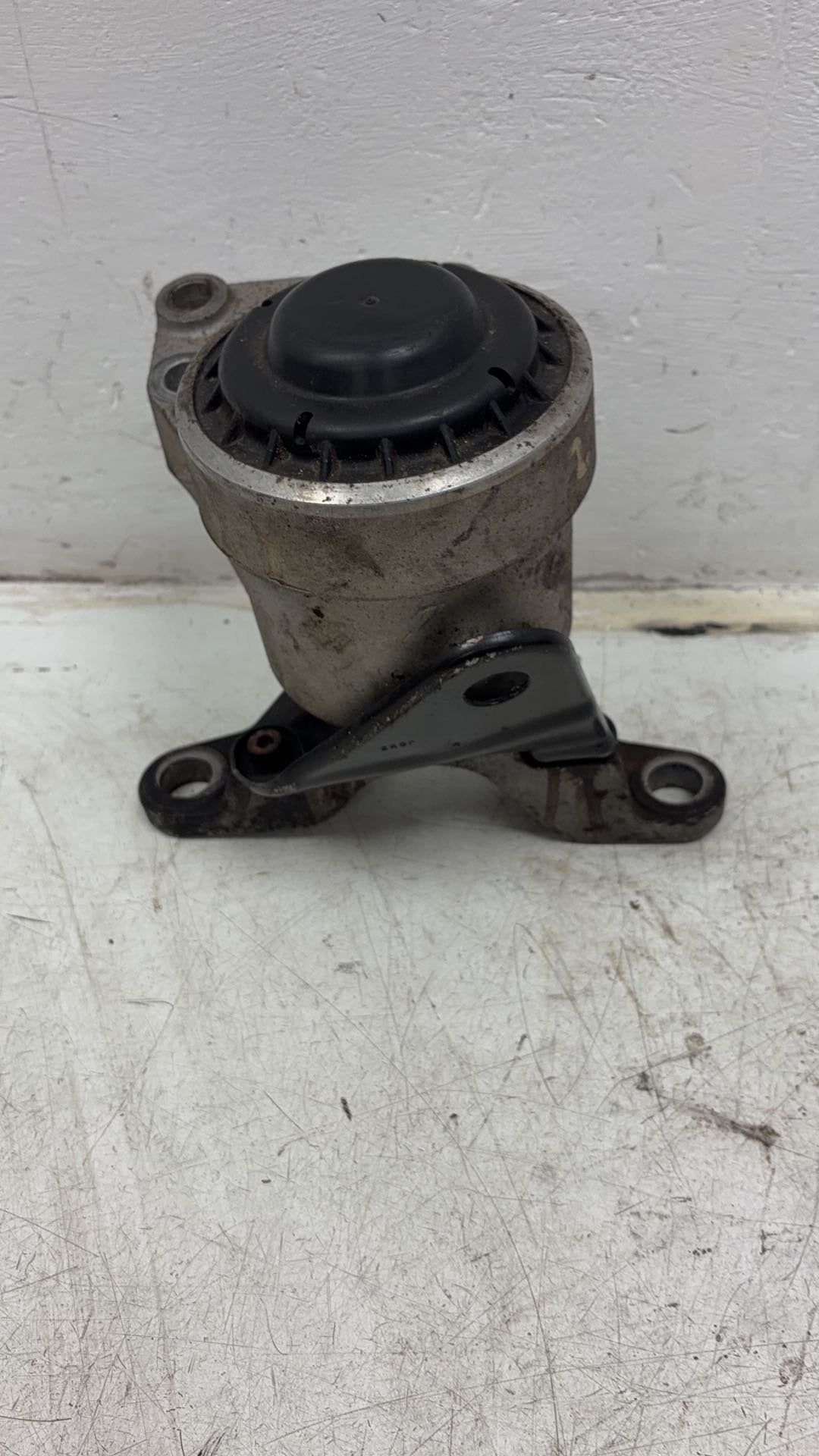 2010 - 2017 Volvo XC60  Estate Engine Mount 9G916F012BB