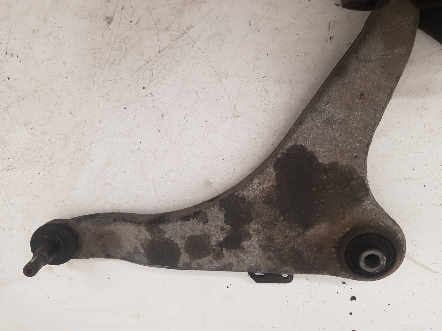 2012 Volvo S60  Saloon Right Front Lower Control Arm 31429321