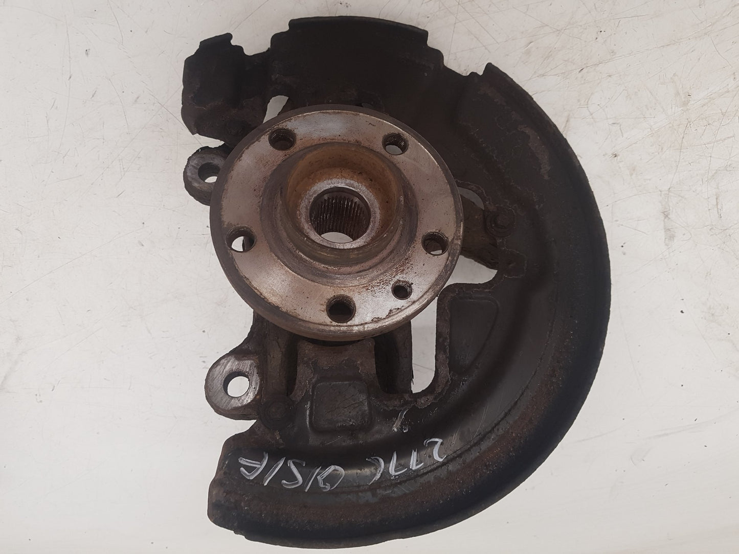 2012 Volvo S60  Saloon Right Front Hub Assembly 32425868