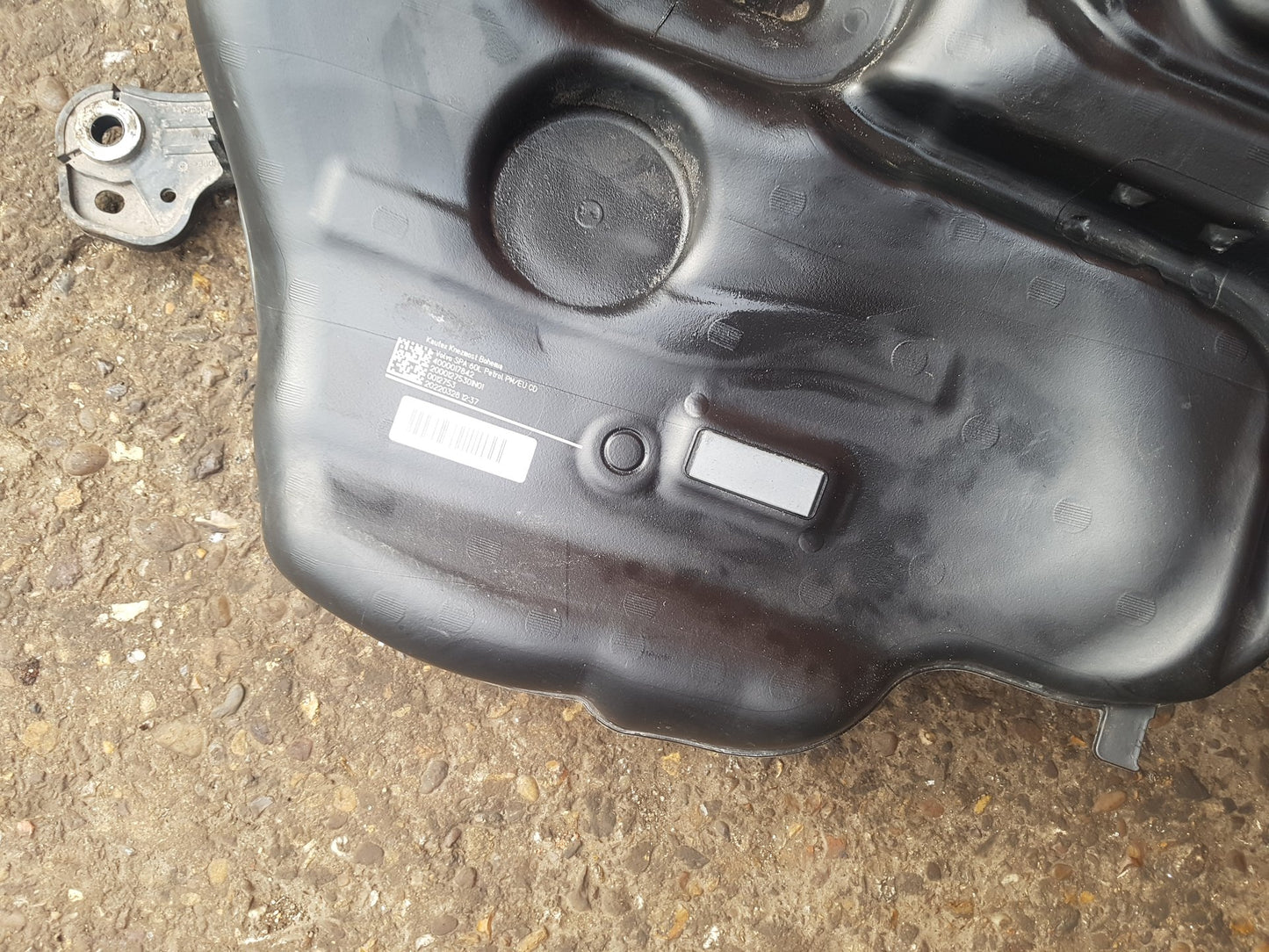 2017 - 2025 Volvo V90 235, 236 Estate Fuel Tank 32325580
