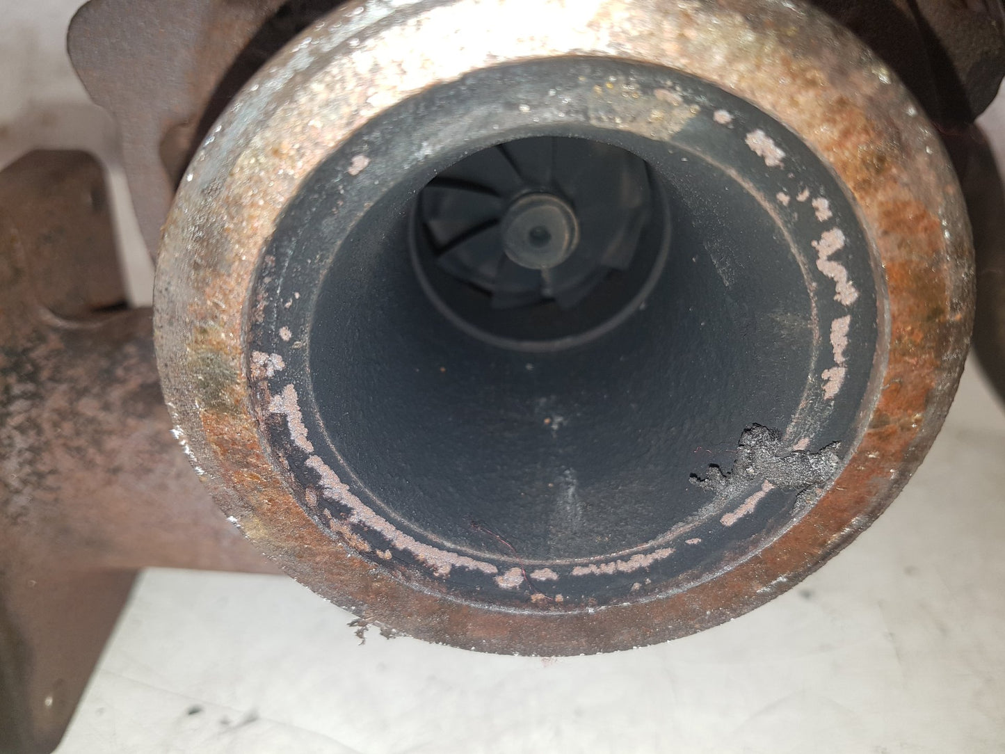 2010 - 2012 Volvo V50   Estate TURBO AND ACTUATOR 31312712
