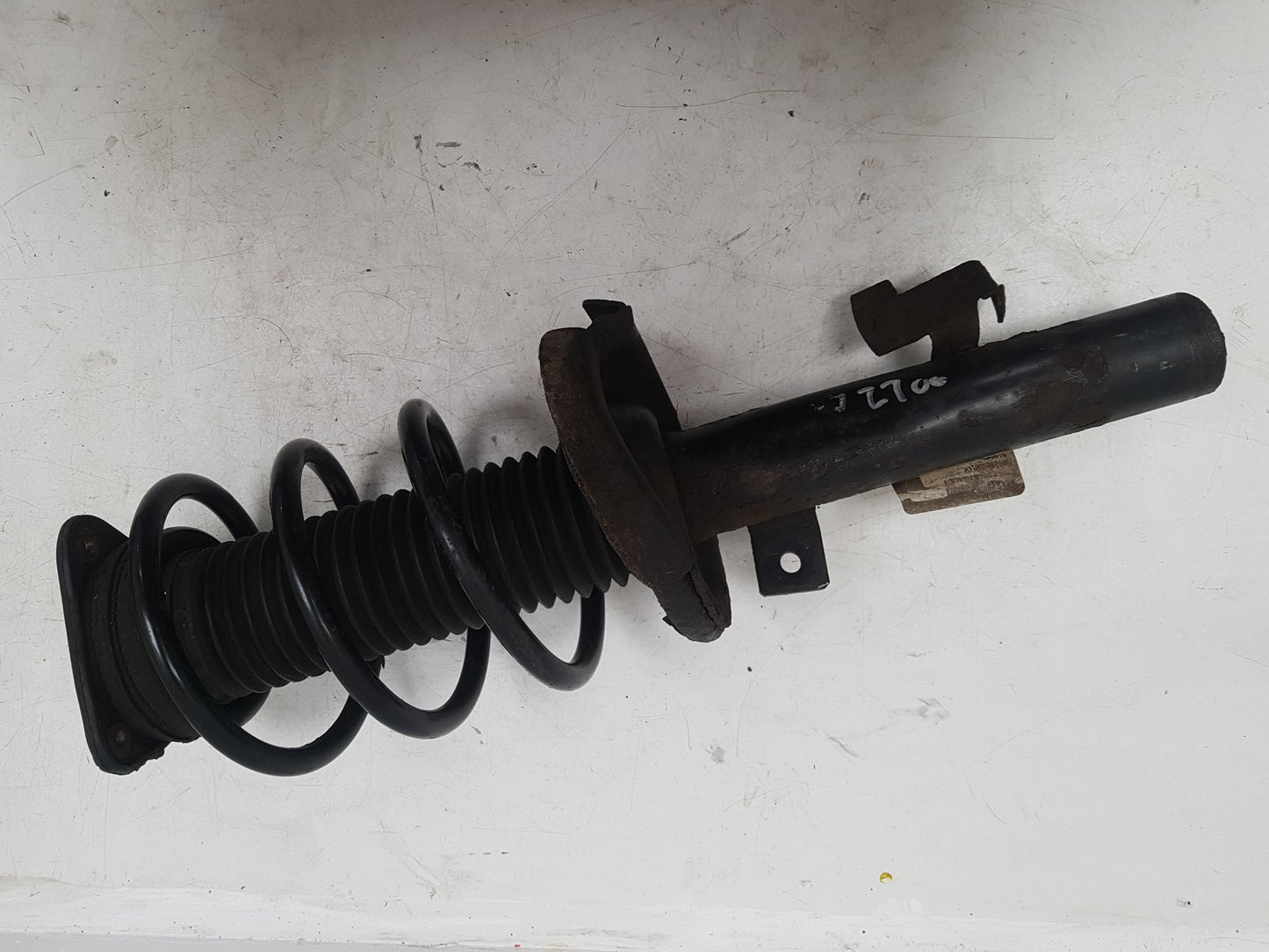 2008 - 2009 Volvo C70  Convertible Right Front Shock Absorber 31277595